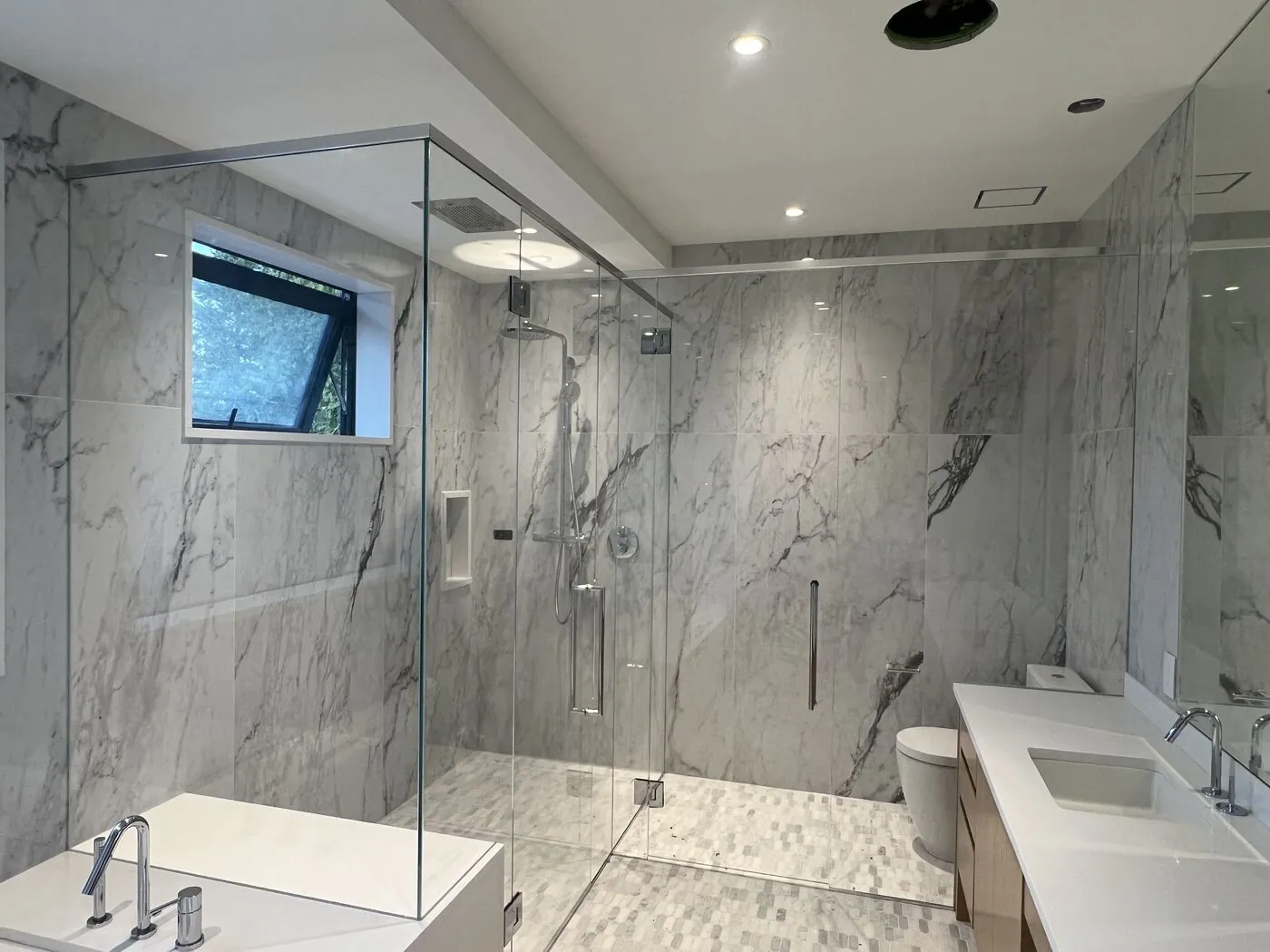 West 34th Vancouver - Shower Enclosures